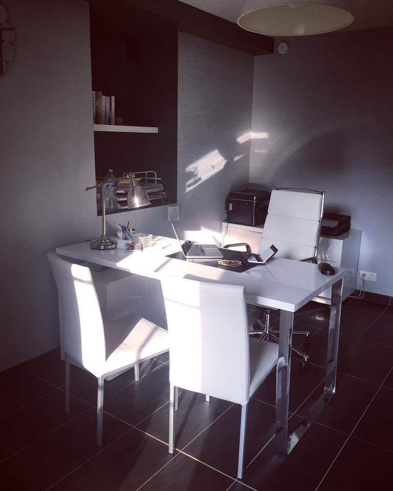 Le bureau où a lieu les consultations