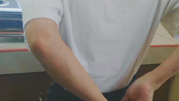 Making of Pizzawarma Roll.gif