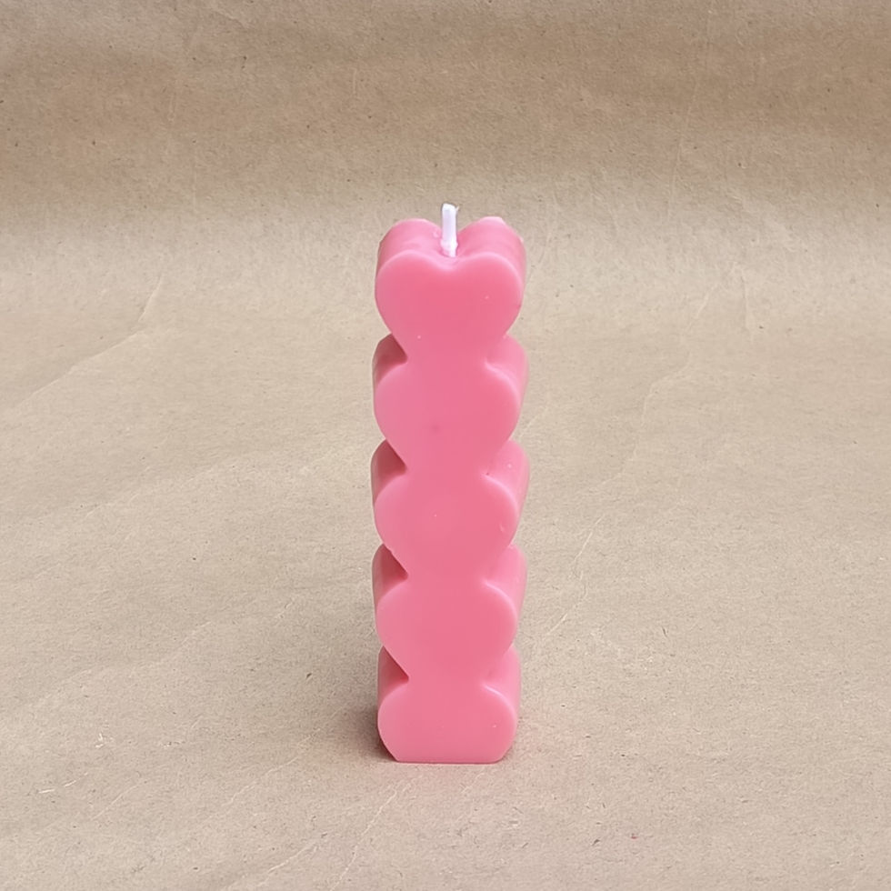 Miniature : Ligne de cœur – Bougie sculpturale parfumée - Bougie artisanale cœurs d'amour