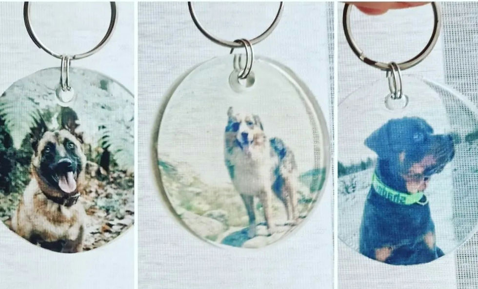 Miniature : Porte-clé souvenir personnalisé – Bijou mémoire unique en résine