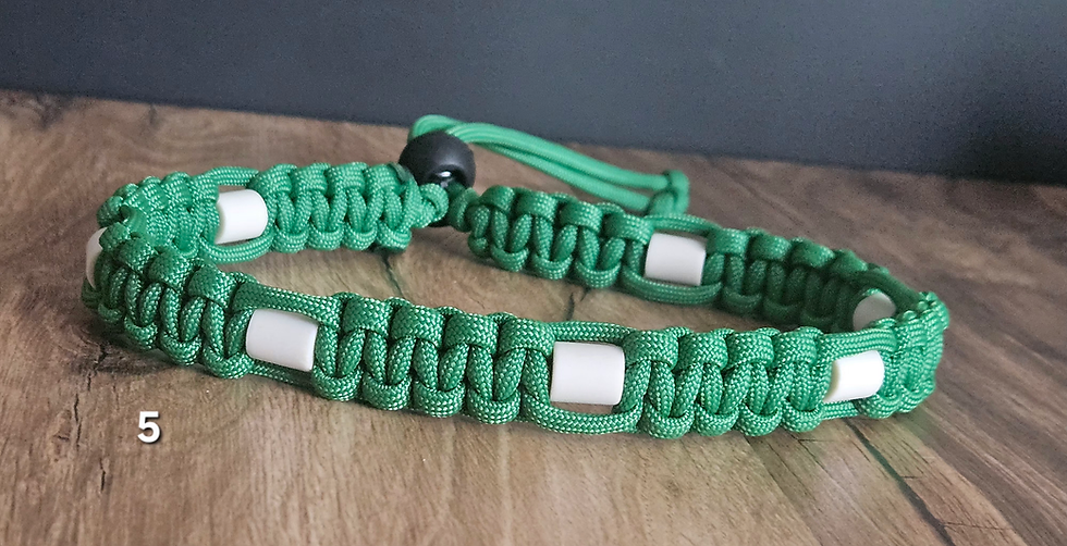Thumbnail: Collier anti tique tressé 40-50cm