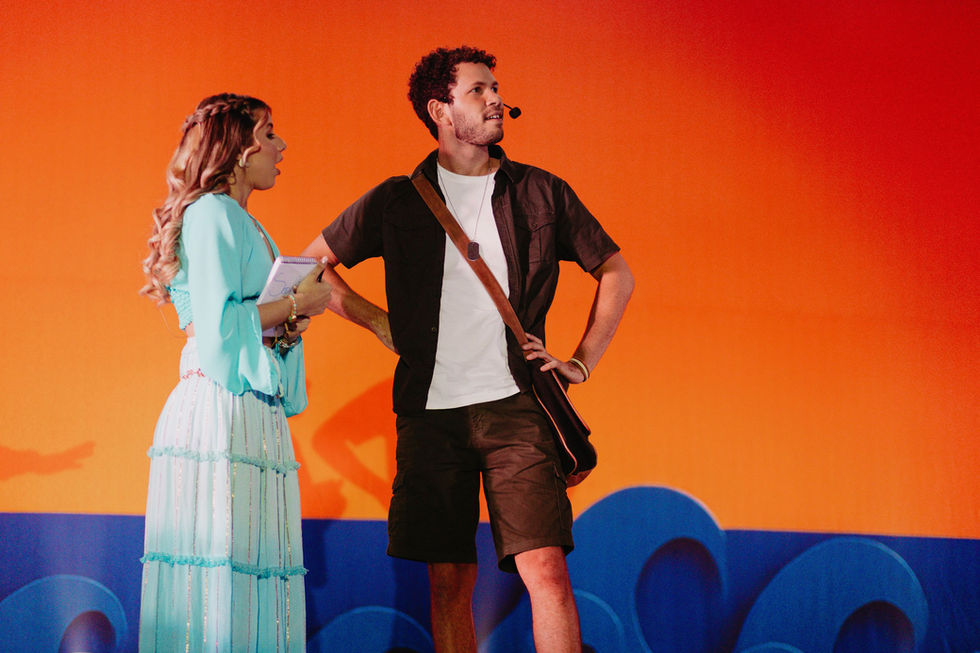 Sophia Tavares e Jonathan Moretto em "Mamma Mia!" (2025)
