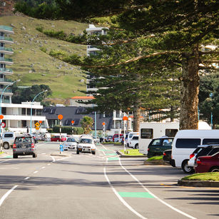 1_abaconda_marine_parade_cars_maunganui.jpg