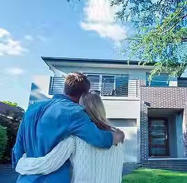 Couple Viewing House.avif