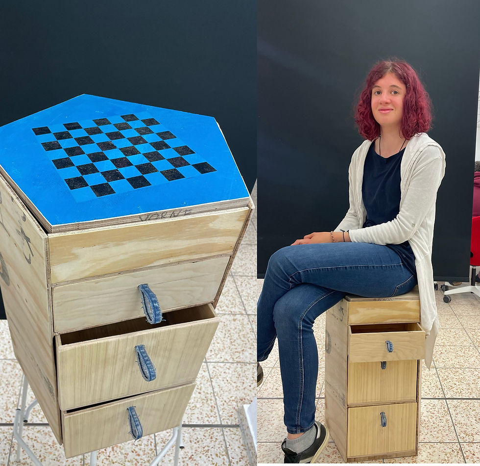 Regal/Hocker/Tisch/Spielbrett