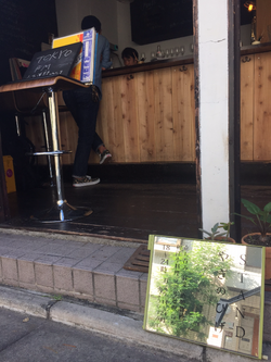 椅子も少々。