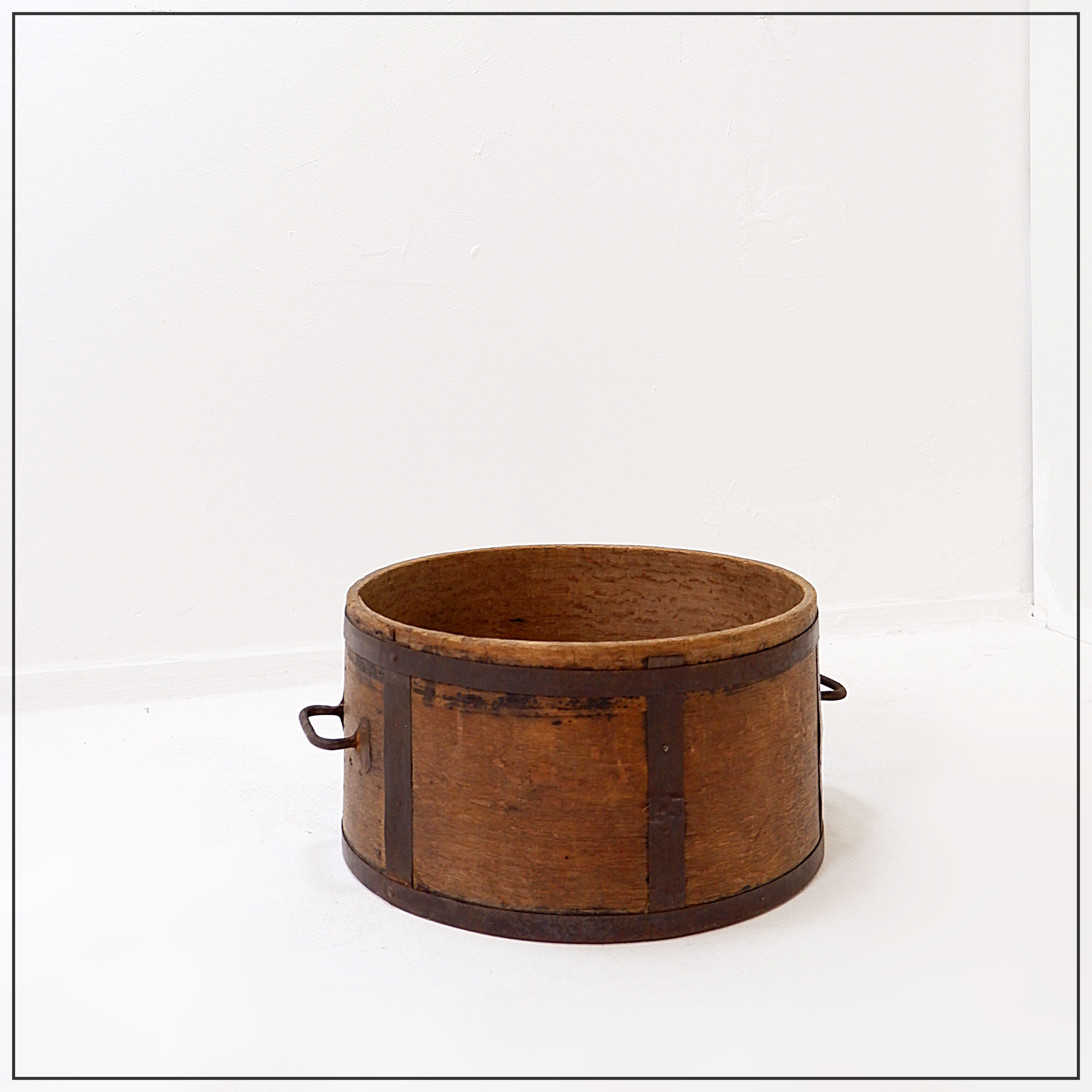 Boisseau - decorative object - 19th century