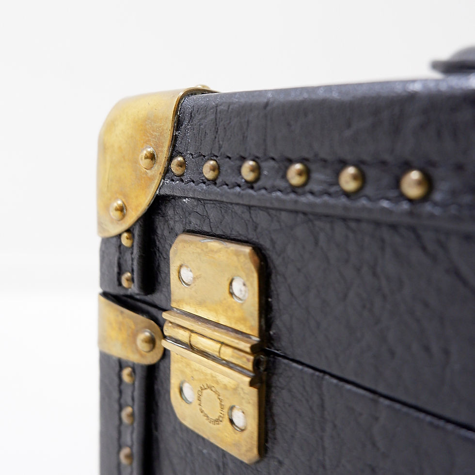 Miniature : Vintage black leather beauty case, Pascal Morabito - 1980s