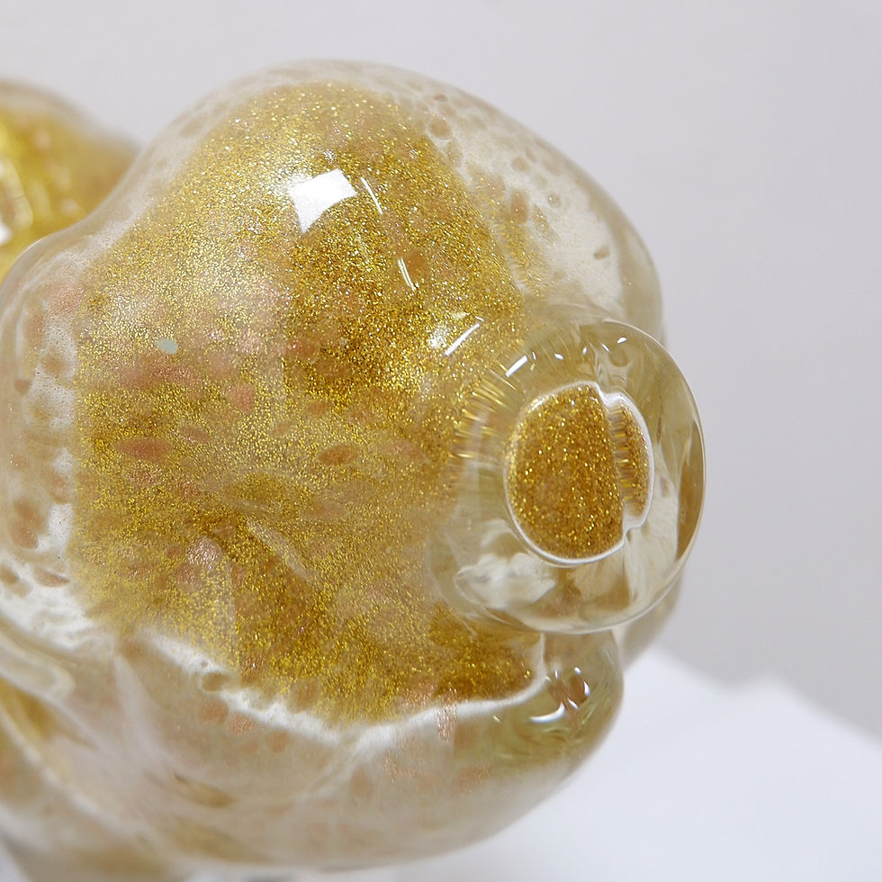 Miniature : Vintage clear art glass figurine with gold glitter