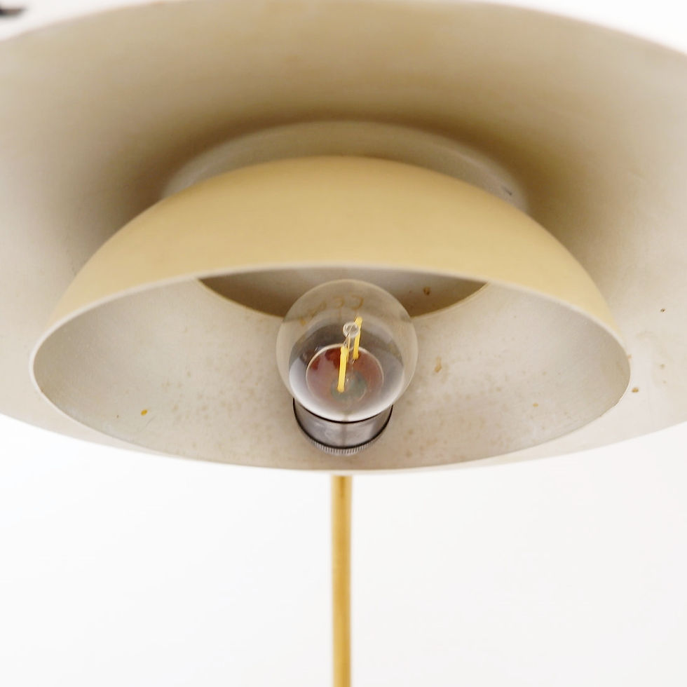 Miniature : Stilux Milano desk or wall lamp in creamy white lacquer with brass details
