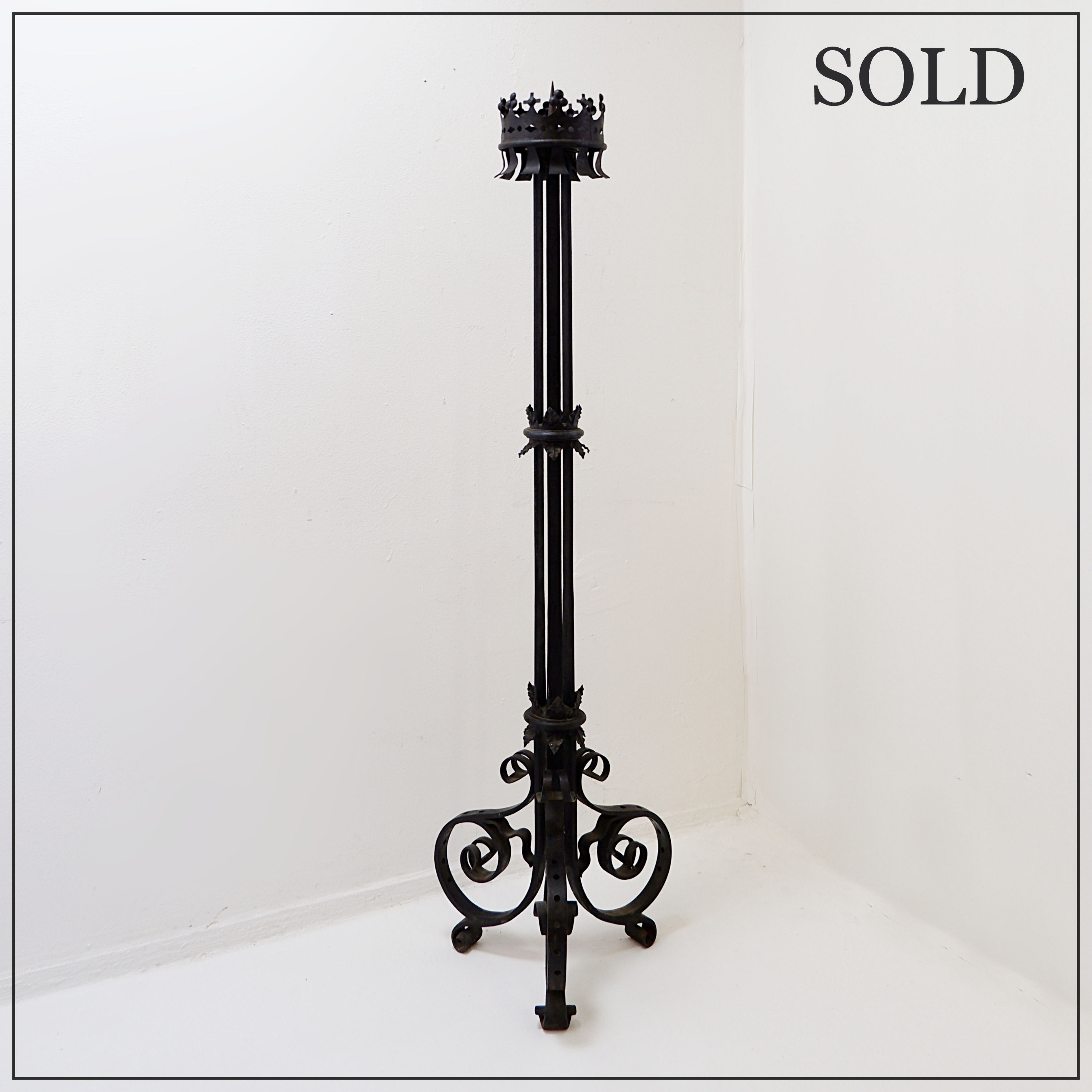 Large Italian Wrought-Iron crown Candlestick - 19th