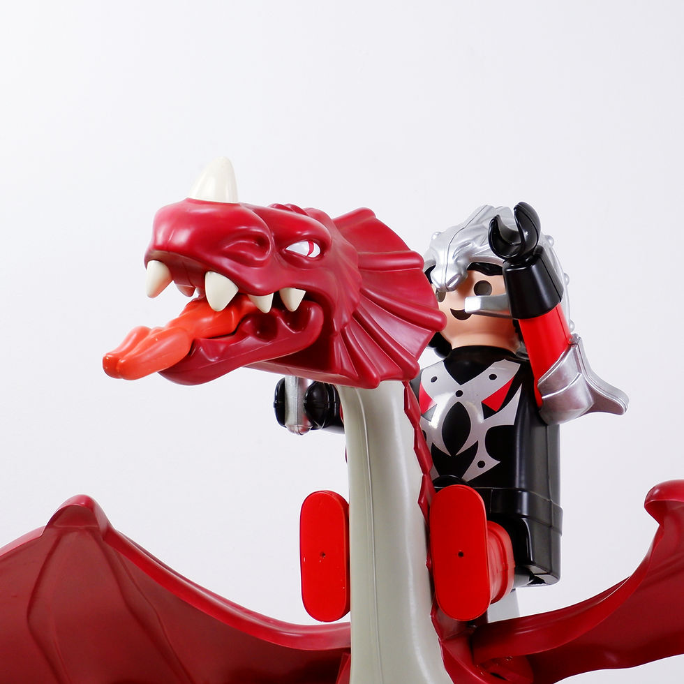 Miniature : XL Large Original Red dragon and Playmobil Knight - Wingspan 220cm