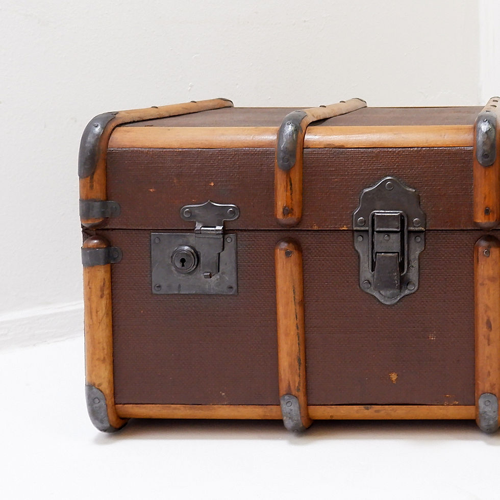 Miniature : Antique 1920's Canvas & Wood Suitcase Steamer Trunk Vintage Luggage