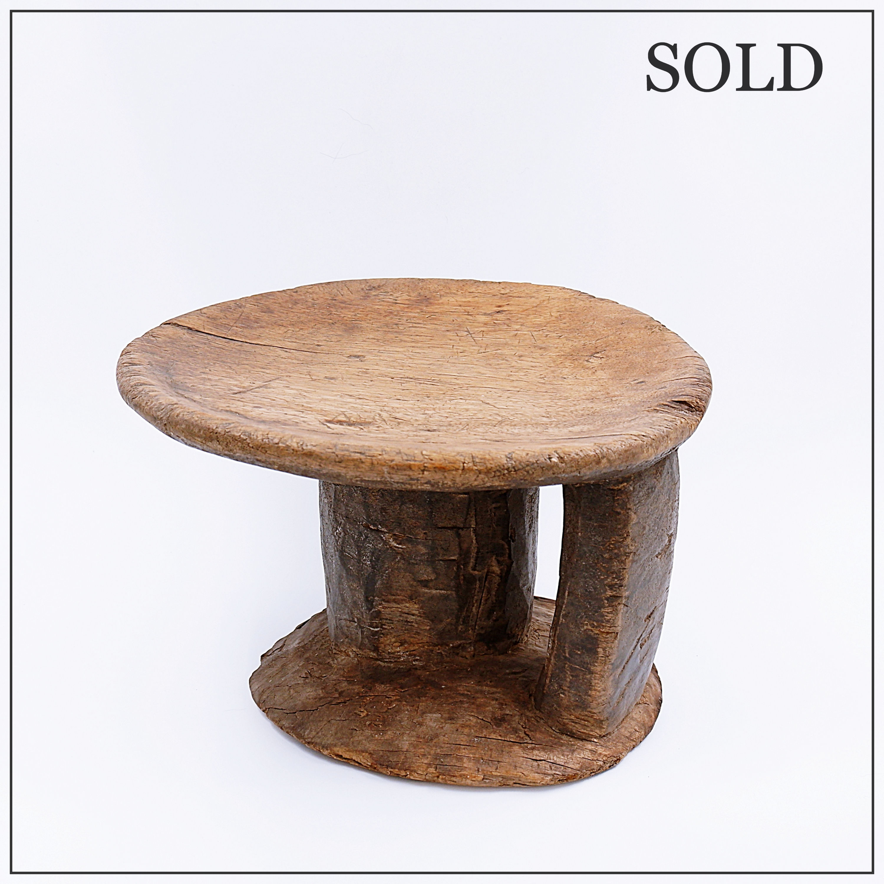 African TONGA stool with handle
