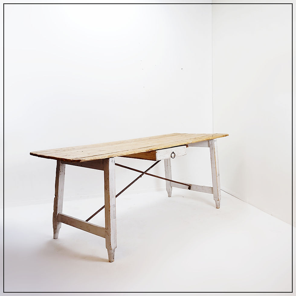 Miniature : Large solid wood farmhouse table