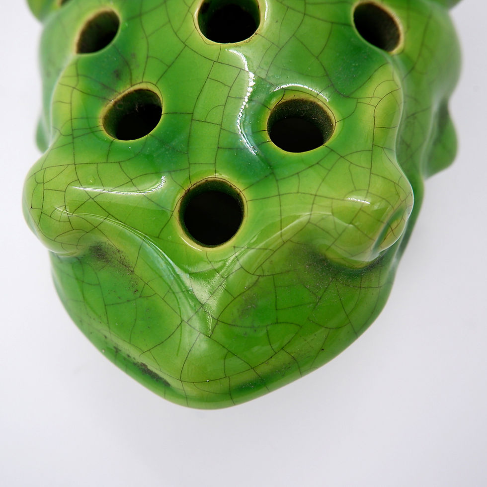 Miniature : Vintage Cracked ceramic Flower Frog
