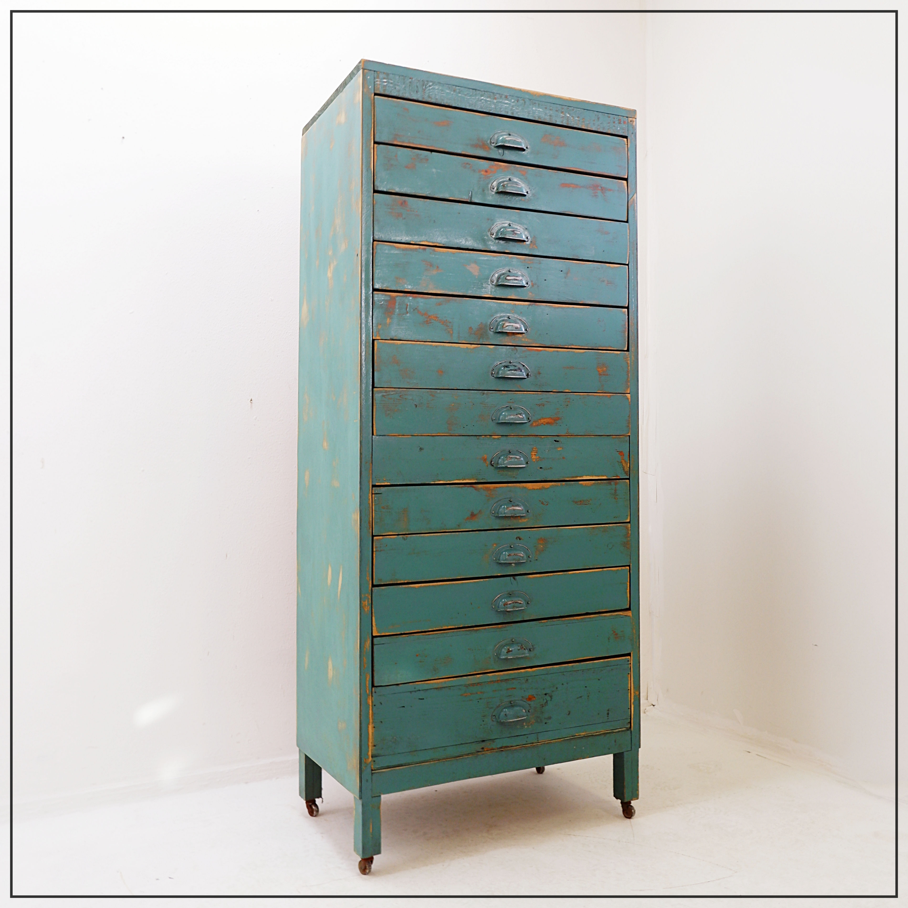 Industrial pine workshop cabinet with 12 drawers, circa 1940