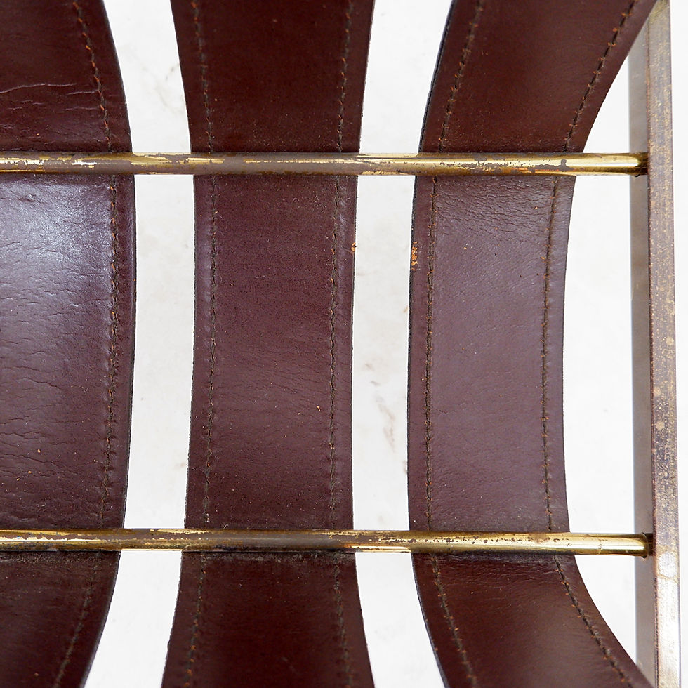 Miniature : Magazine Rack Brown Leather Attributed to Adnet - 1940s