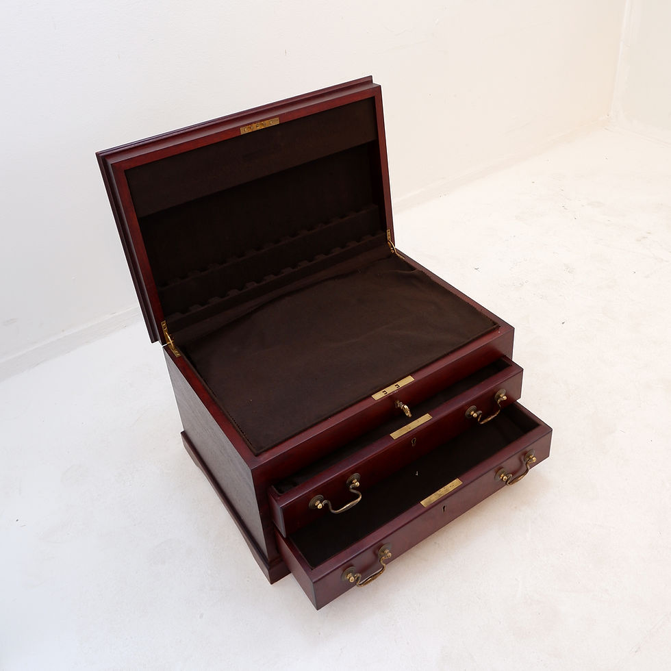 Miniature : Cutlery chest "Regency" by Christofle and Silver-Plated Cutlery set of 90pc AD