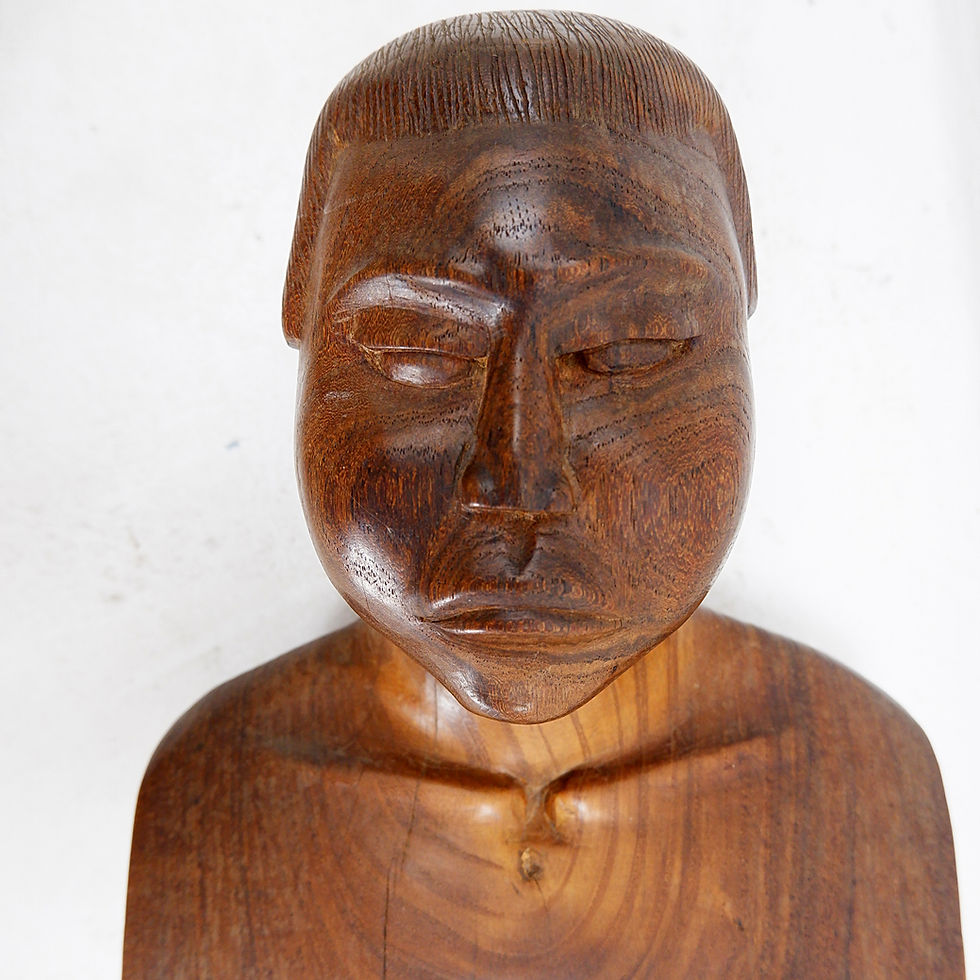 Miniature : Pair of hand-carved wooden woman/man bust statues - 20th