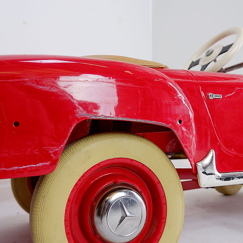 Miniature : Mercedes Benz 190 SL Vintage Pedal Car for Kids - Circa 1980s