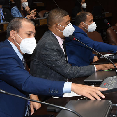 Diputados aprueban Acuerdo de Compromiso para compra de vacuna para Covid-19