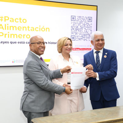 RD suscribe el Pacto Parlamentario “Alimentación Primero” en el Congreso Nacional