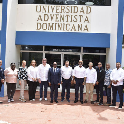 Comisión de Contrato de la Cámara de Diputados realiza descenso a la Universidad Adventista