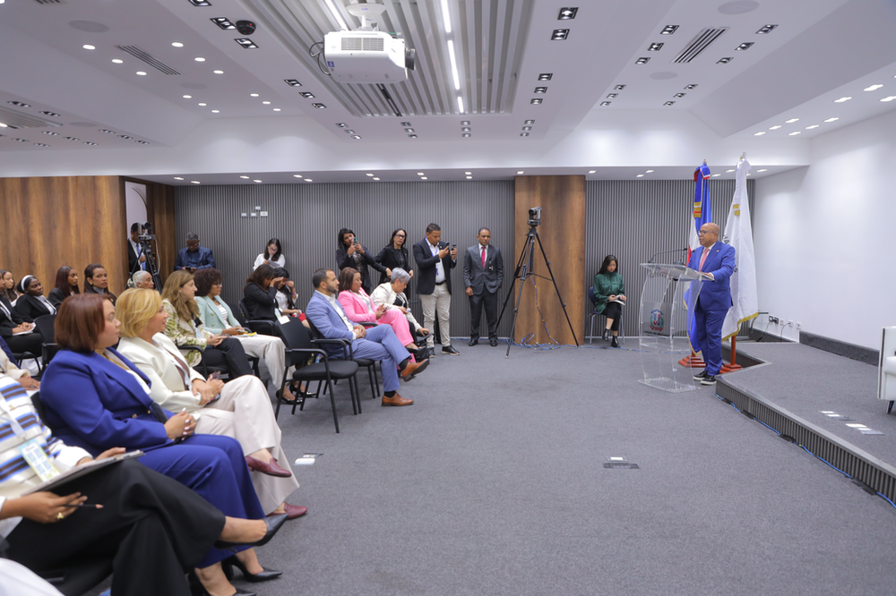 CD y ParlAmericas inauguran programa para fortalecer liderazgo de mujeres jóvenes dominicanas