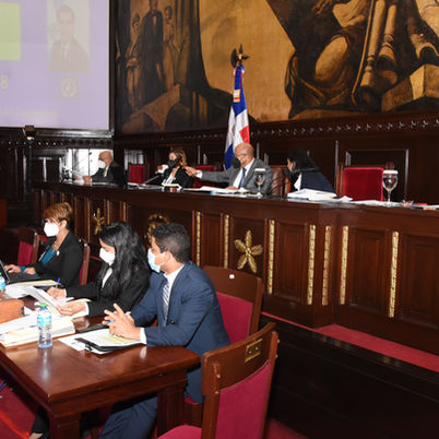 Diputados contra privatización del Instituto Nacional de Cáncer