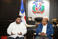 Presidente Cámara de Diputados recibió al dos veces campeón mundial de Street Fighter
