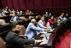Aprueban 15 resoluciones solicitando distintas obras y servicios en igual número de comunidades