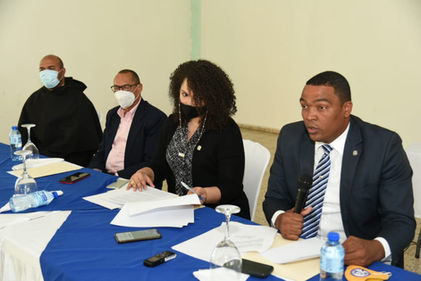 Comisión de Deportes de la Cámara de Diputados realiza descenso en Complejo Deportivo Los Trinitario