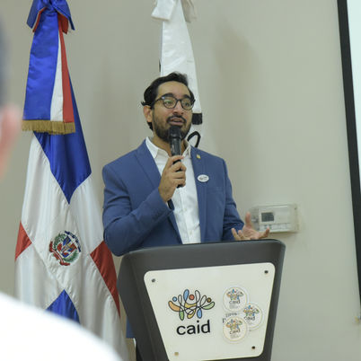 Comisión Desarrollo Humano de la Cámara de Diputados visita el CAID