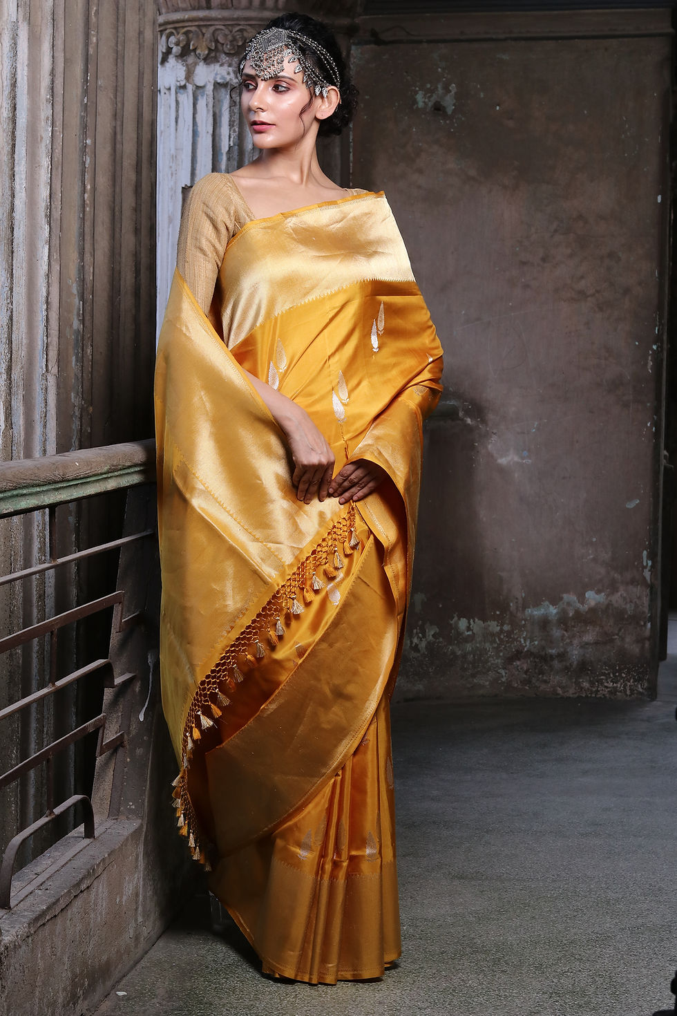 Thumbnail: Yellow Occur Kadwa Ektara Katan Banarasi Saree