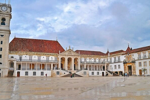 exterior-universidade-de-coimbra.jpg