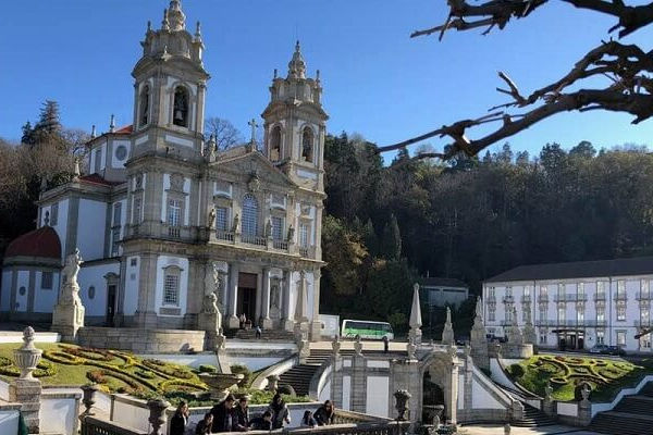 igreja-bom-jesus-vista-dia.jpg