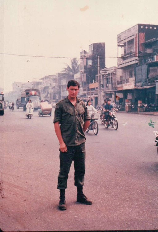 'Selfie' outside MACV HQ Saigon 1971