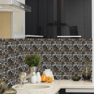 Cocina con decoración de barra con panel autoadherible metálico tipo azulejo café