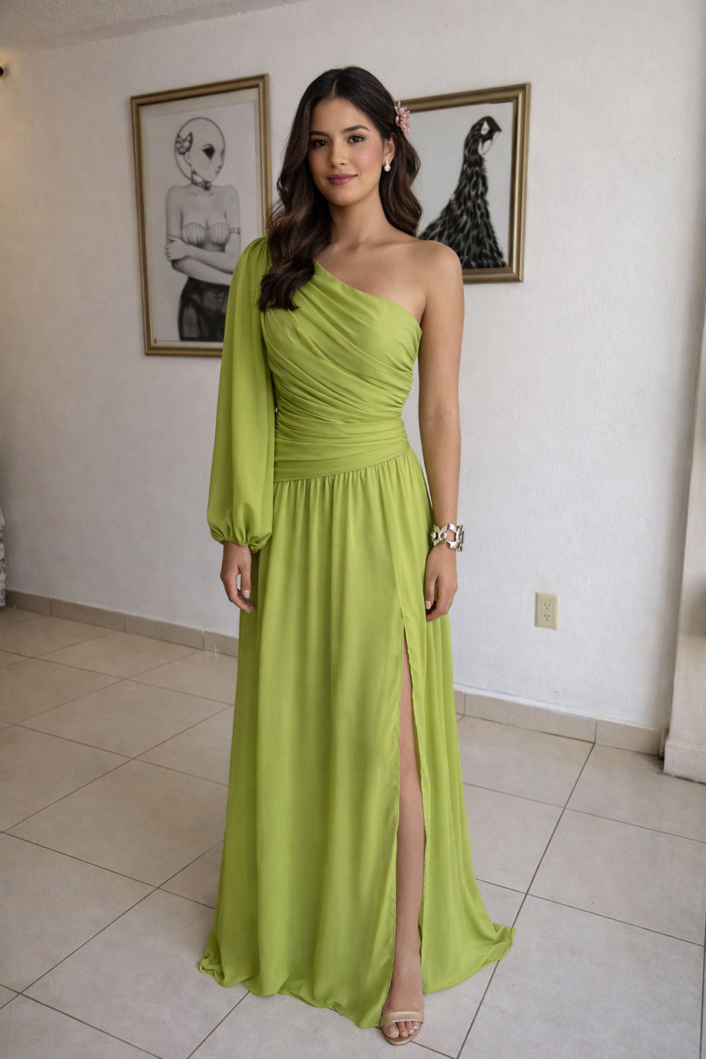 FV002 verde limón, tela mes, una sola manga y abertura en un costado