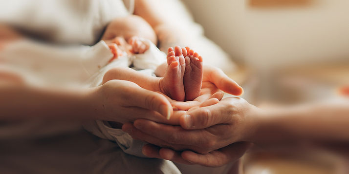 lanaphotos-newborn-tall.jpg