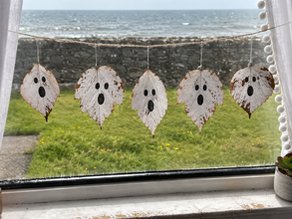 10 Simple DIY Halloween Decorations Using Things from the Garden