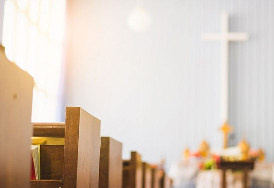 empty-wooden-bench-rows-church-selective