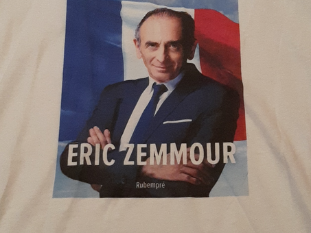 Faire la propagande d’Éric Zemmour, cela fera-t-il réagir les niçois ?