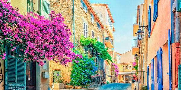 photo de saint-tropez village blackline limousine