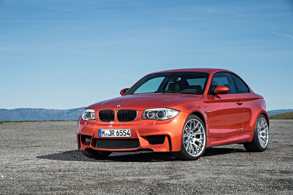Carequest Sàrl car broker Switzerland, BMW 1M Coupé E82 in Orange Valencia