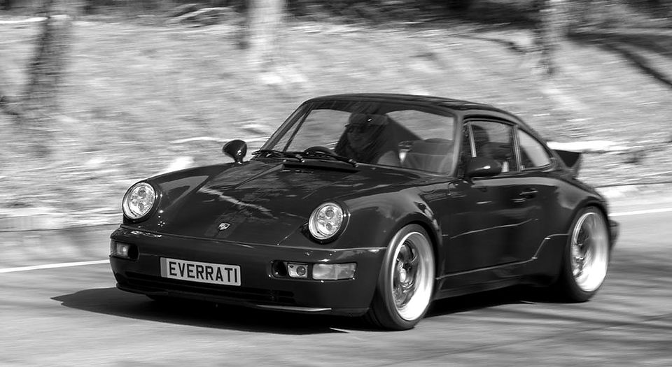 Carequest Sàrl car broker Switzerland, electric Everrati Porsche 911 964 coupe