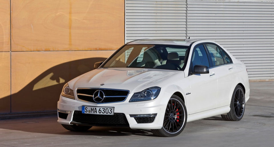 Carequest Sàrl car broker Switzerland, AMG Mercedes-Benz C63 W204 in white