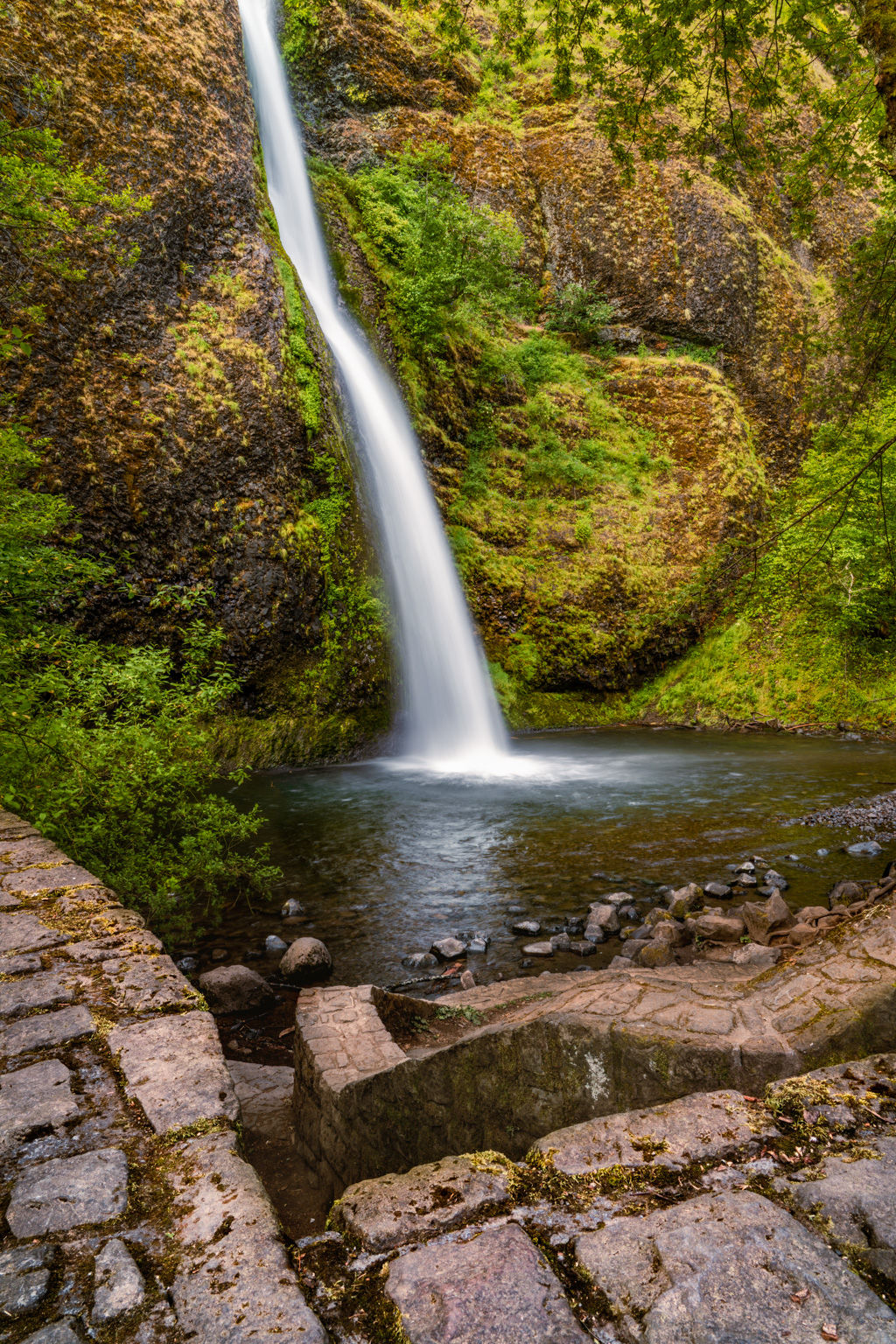 Horsetail Falls - Oregon's Historic Columbia River Highway