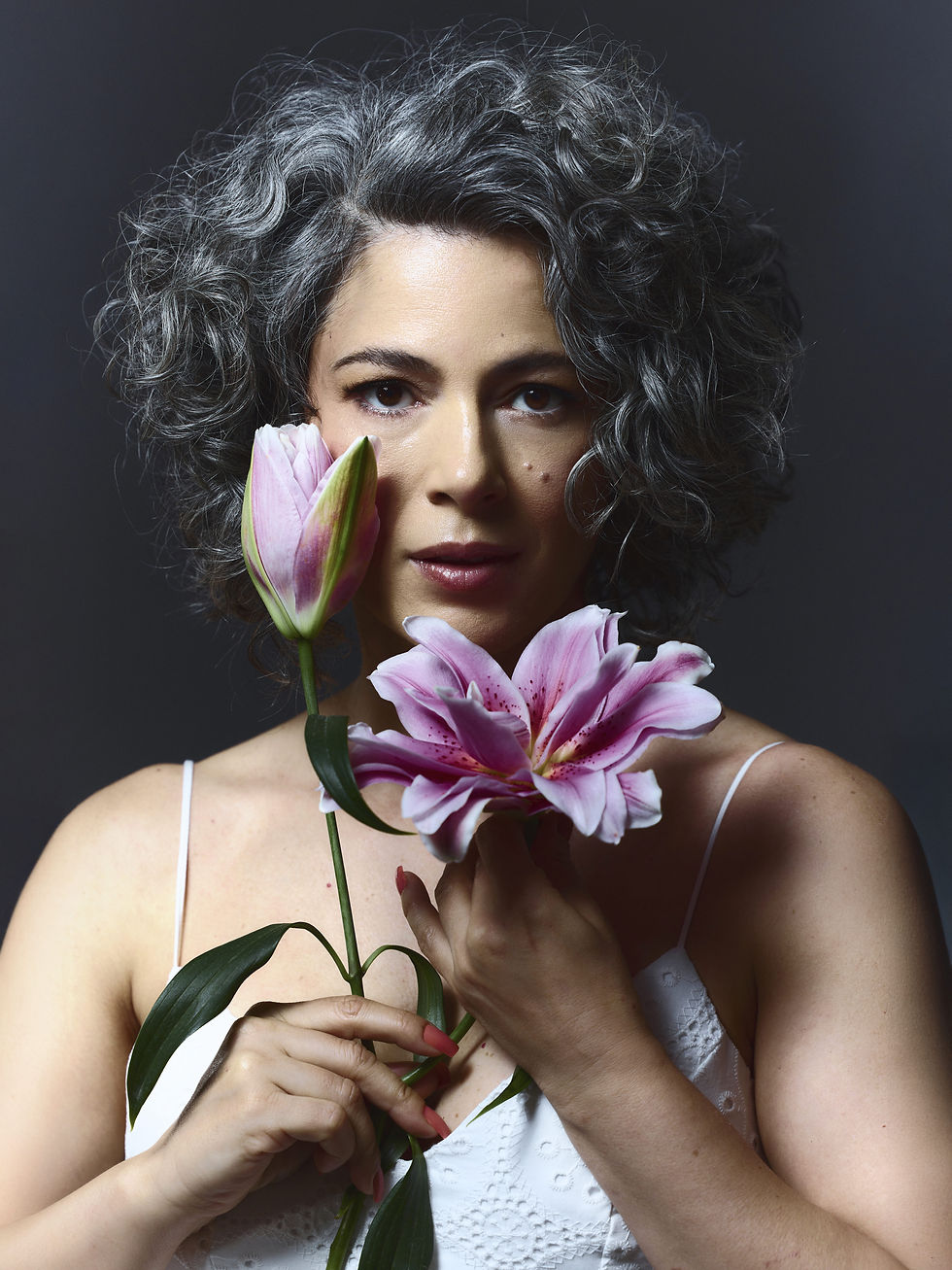 Show de Lílian Menezes em homenagem aos 80 anos de Elis Regina chega ao Tendal da Lapa